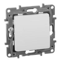 Легранд 672209 Переключатель промежут. винтов. 10А белый