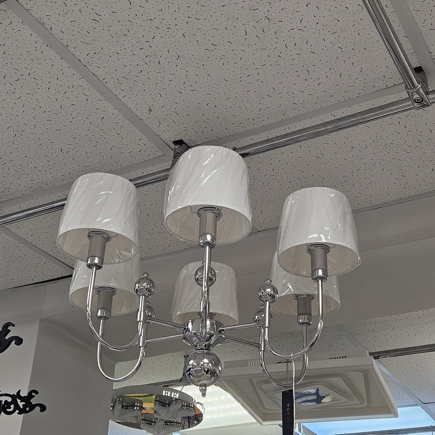 ЛУЧШИЕ ЛЮСТРЫ ДО 15 000 РУБ. — В НАЛИЧИИ! 