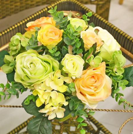 Букетик Розы и гортензия в керам/кашпо КК18-720/120/070