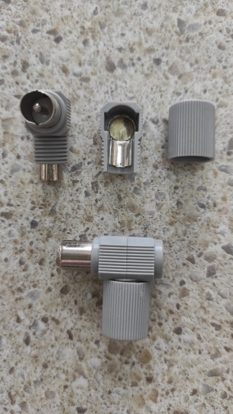 Симон 10498-31 Штекер радио